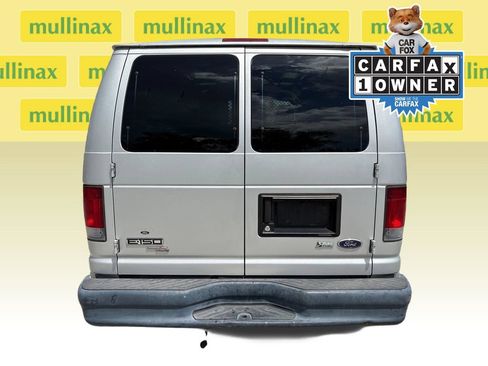 Used 2011 Ford E-150 and Econoline 150 w/ Commercial Cargo Van Pkg RWD image 9