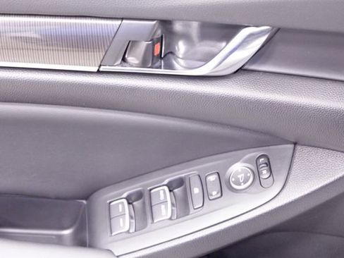 Used 2022 Honda Accord Sport image 23