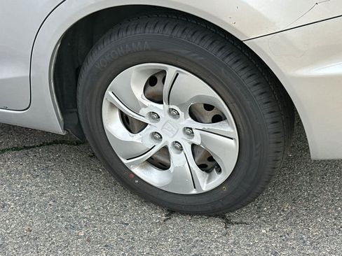 Used 2015 Honda Civic LX image 17