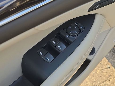 Used 2017 Buick LaCrosse Premium image 26