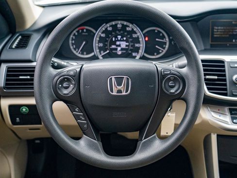 Used 2014 Honda Accord LX image 17