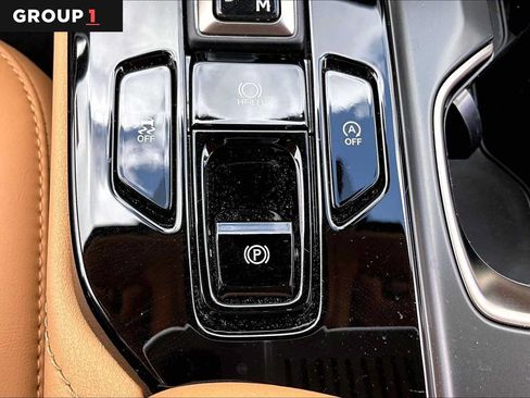Used 2025 Lexus NX 250 FWD w/ Towing Package (2000 Lbs) image 32