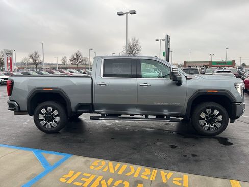 Used 2024 GMC Sierra 2500 Denali w/ Denali Reserve Package image 6
