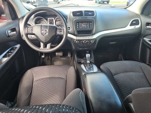 Used 2012 Dodge Journey SXT w/ Popular Equipment Group FWD image 8