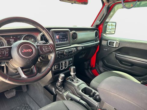 Used 2018 Jeep Wrangler Unlimited Sport S AWD/4WD image 15