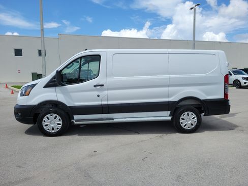 Used 2025 Ford Transit 250 Low Roof w/ Exterior Upgrade Package RWD image 8