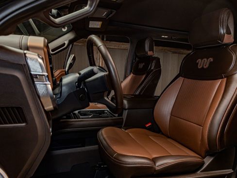 Used 2026 Ford F450 King Ranch w/ FX4 Off-Road Package image 20