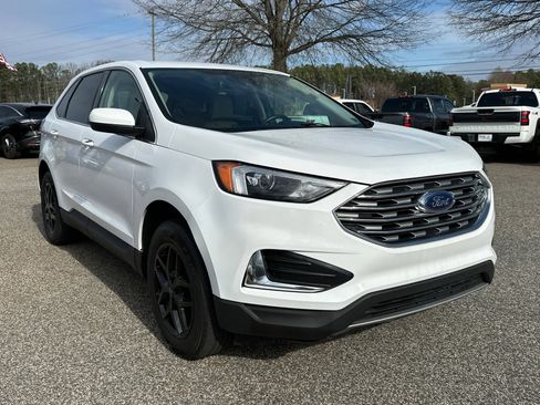 Used 2022 Ford Edge SEL image 3