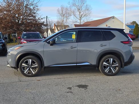 Used 2022 Nissan Rogue Platinum w/ Head-Up Display Package image 5