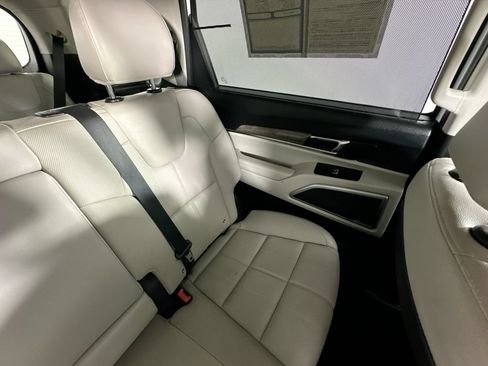 Used 2020 Kia Telluride EX FWD image 14