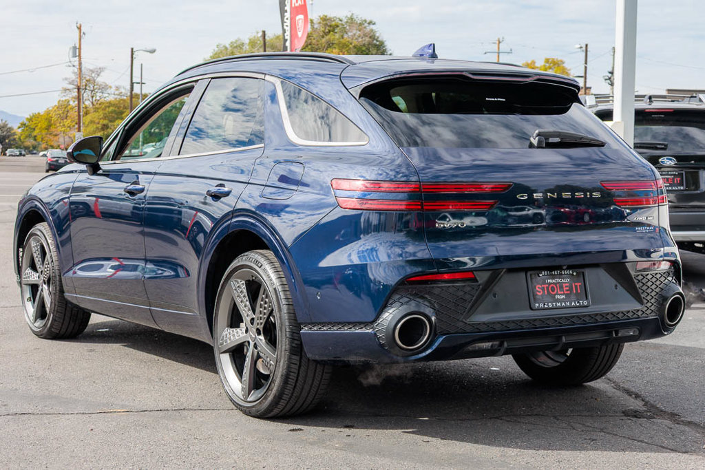 Used 2022 Genesis GV70 3.5T Sport w/ Sport Prestige Package AWD/4WD image 16