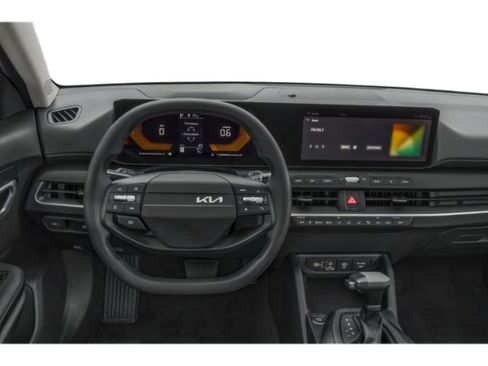 Used 2025 Kia K4 LXS image 9