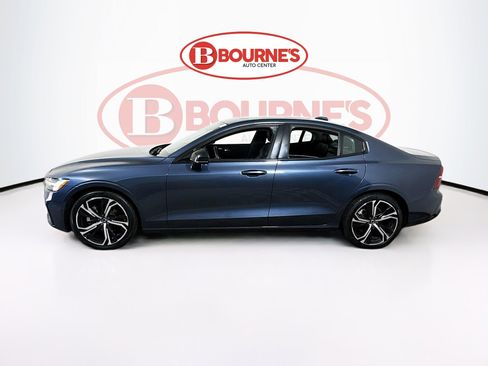 Used 2024 Volvo S60 B5 Core AWD/4WD image 7