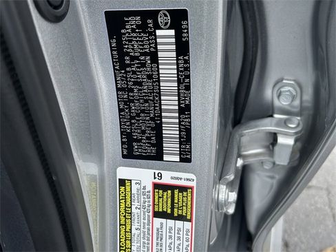 Used 2025 Toyota Camry LE image 29