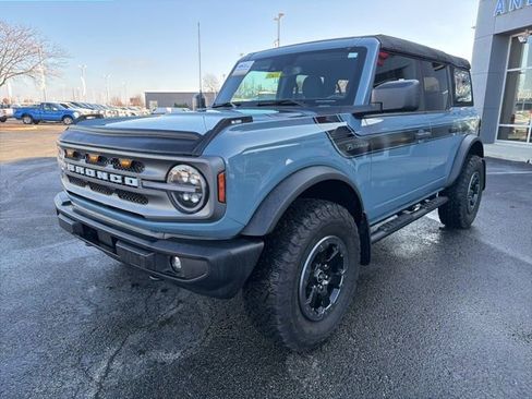 Used 2023 Ford Bronco Big Bend image 2