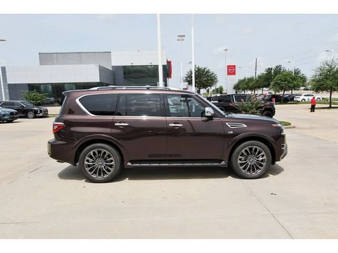 Used 2022 Nissan Armada Platinum RWD image 7