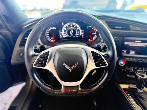 Used 2015 Chevrolet Corvette Z06 w/ 3LZ Preferred Equipment Group RWD image 56