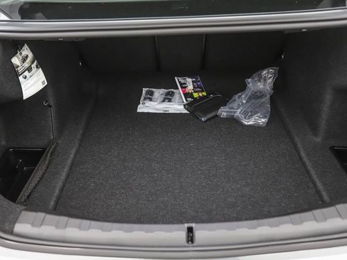 Used 2025 BMW 330i xDrive Sedan w/ Premium Package image 20