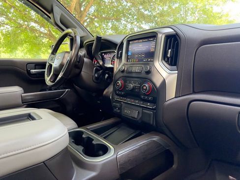 Used 2019 Chevrolet Silverado 1500 LTZ w/ LTZ Premium Package AWD/4WD image 30