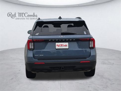 Used 2025 Ford Explorer Active RWD image 5