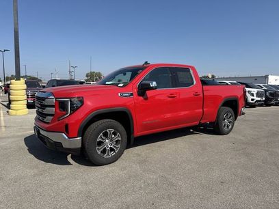 New 2026 GMC Sierra 1500 SLE w/ Preferred Package