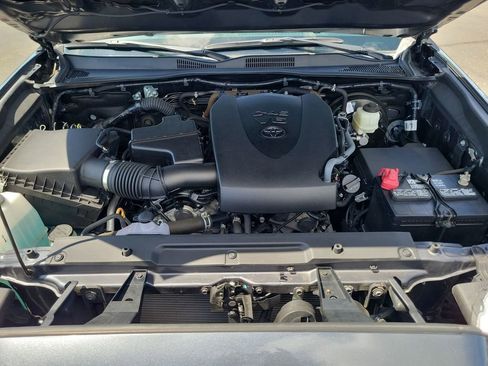 Used 2021 Toyota Tacoma SR5 image 27