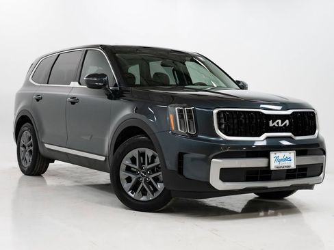Used 2023 Kia Telluride LX FWD image 6
