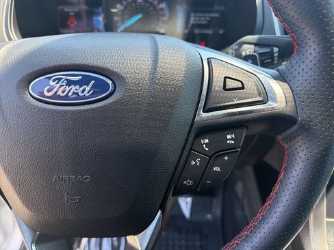 Used 2023 Ford Edge ST-Line w/ Class II Trailer Tow Package AWD/4WD image 21