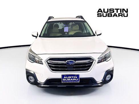 Used 2019 Subaru Outback 2.5i Premium image 2
