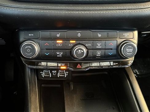 Certified 2022 Dodge Durango GT image 22