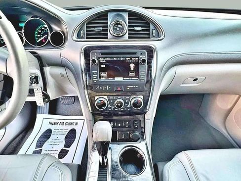 Used 2017 Buick Enclave Leather image 18