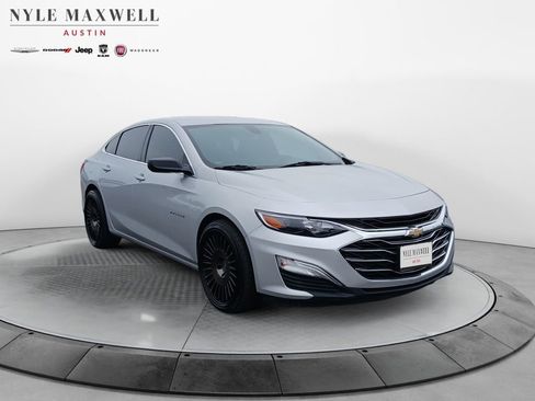 Used 2019 Chevrolet Malibu LS w/ LPO, Convenience Package 1 FWD image 2