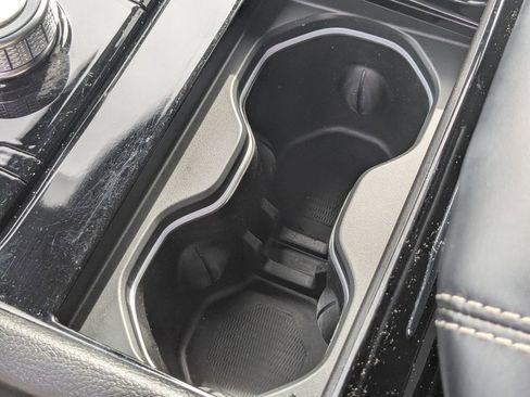 Used 2022 Jeep Grand Cherokee Overland w/ Advanced Protech Group III image 23