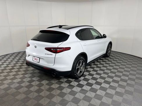 Used 2023 Alfa Romeo Stelvio Sprint image 7