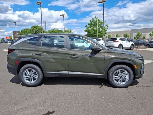 Used 2025 Hyundai Tucson SE AWD/4WD image 7