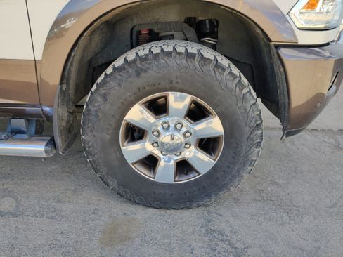 Used 2018 RAM 2500 Longhorn image 3