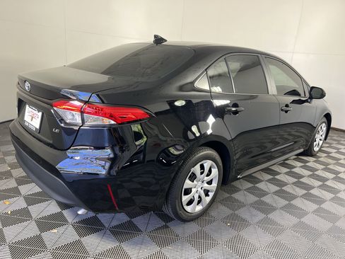 Used 2024 Toyota Corolla LE image 4