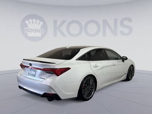Used 2019 Toyota Avalon Touring w/ Advanced Safety Package FWD image 7