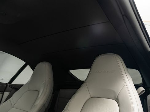 Used 2022 Porsche 911 Turbo S image 44