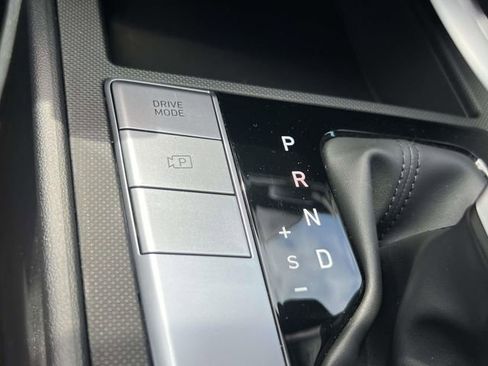 Certified 2024 Hyundai Elantra SEL FWD image 29
