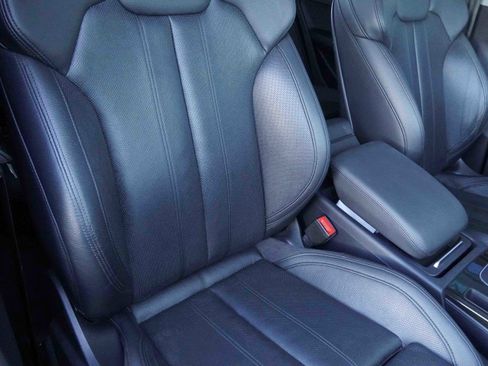 Used 2018 Audi Q5 2.0T Premium Plus w/ Premium Plus Package image 13