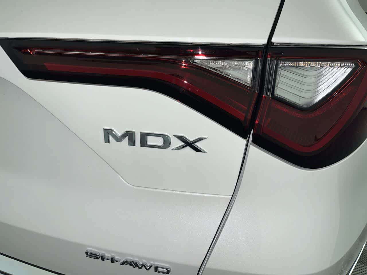 Used 2026 Acura MDX SH-AWD image 11