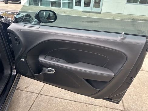Used 2023 Dodge Challenger R/T w/ Plus Package image 28