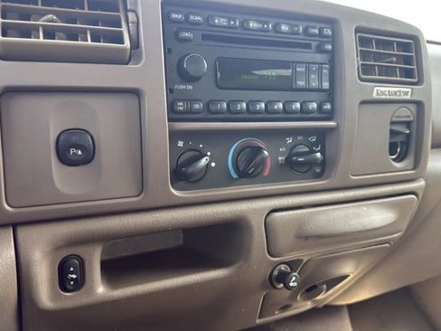 Used 2004 Ford F250 XL image 31