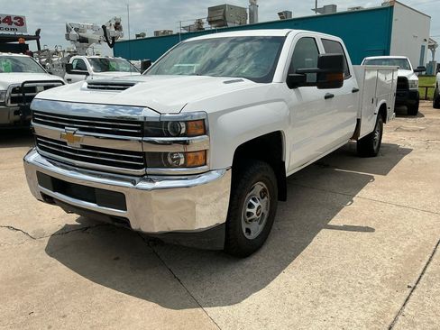 Used 2018 Chevrolet Silverado 3500 W/T w/ WT Fleet Convenience Package AWD/4WD image 2