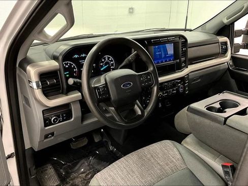 Used 2023 Ford F250 XLT AWD/4WD image 15