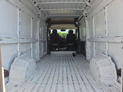Used 2023 RAM ProMaster 2500 FWD image 35
