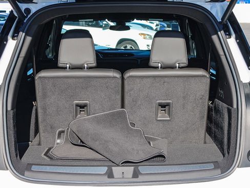 Used 2023 Cadillac XT6 Premium Luxury image 26