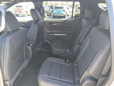New 2026 Chevrolet Traverse Z71 w/ Enhanced Driving Package AWD/4WD image 13