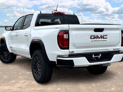 New 2026 GMC Canyon Elevation w/ Convenience Package image 3